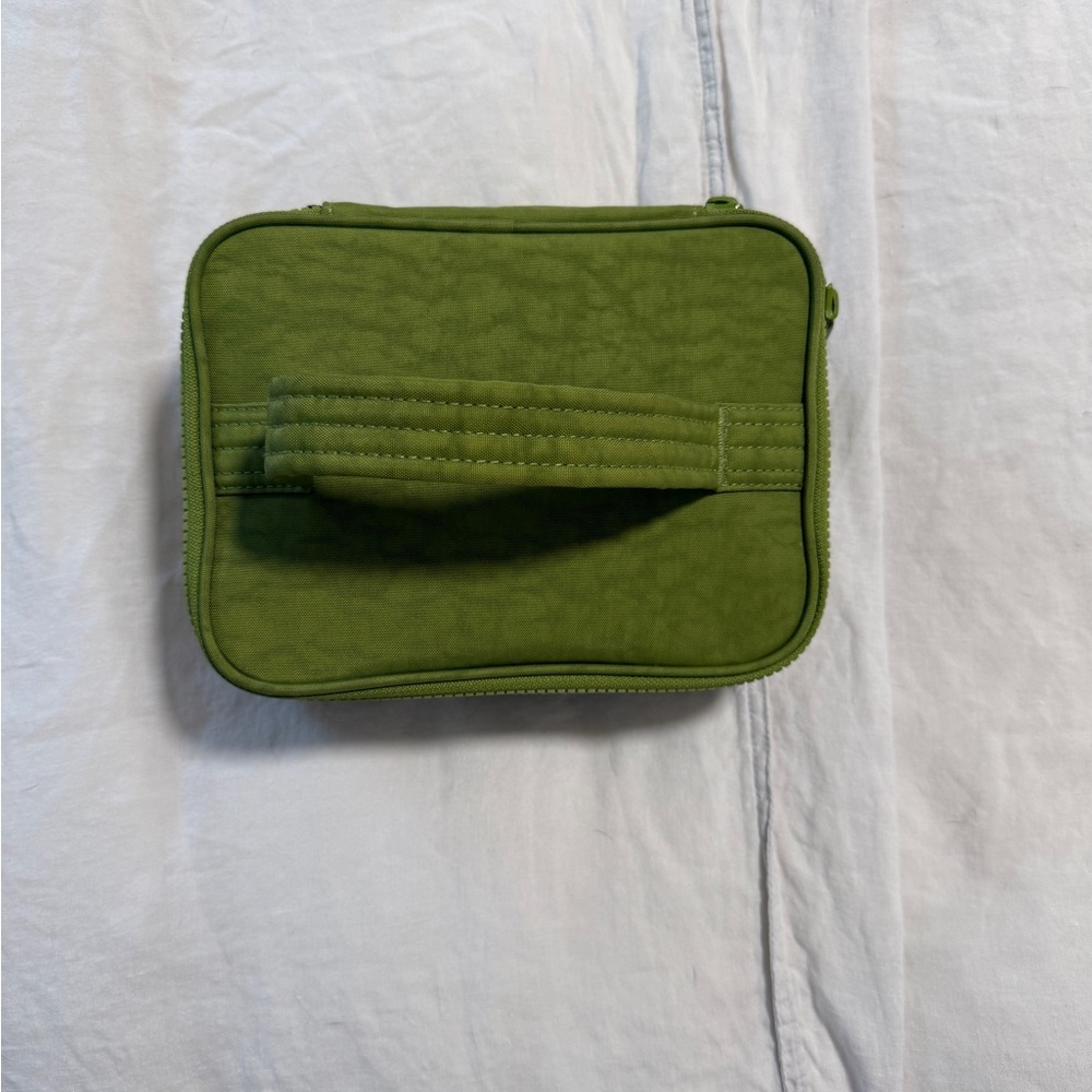 BAGGU Olive Green Cosmetic Bag - SOLD OUT ONLINE